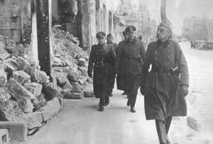 Немцы в Евпатории, 1942
