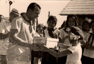 Встреча Юрия Гагарина с пионерами лагеря его имени в Евпатории 22 августа 1965 года